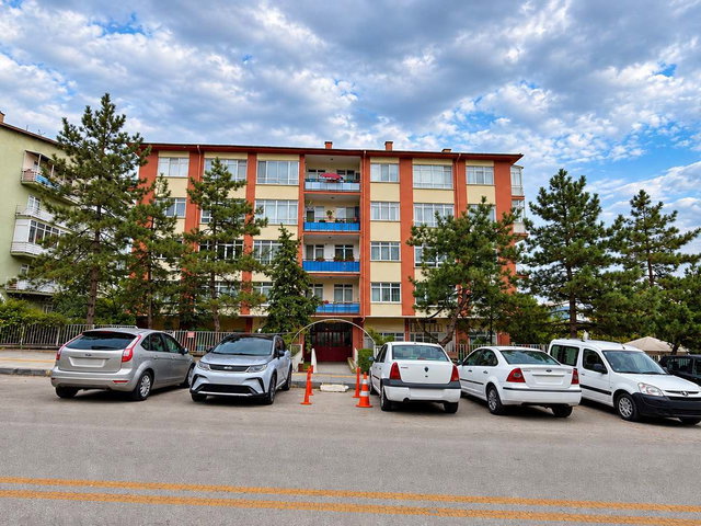 YENİMAHALLE ÇAMLICA MAH. KENTSEL DÖNÜŞÜME UYGUN SATILIK 3+1 DAİRE
