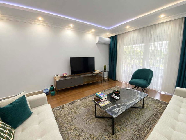 CORRİDOR SİTESİ’NDE 3+1 | 157 M² BRÜT | BAHÇE KATI | ÇİFT BANYO | KREDİYE UYGUN