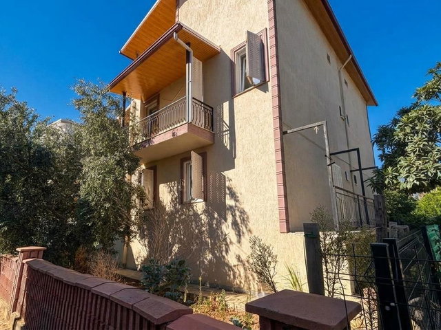 DİDİM YALI SITESINDE B BLOK GÜNEY CEPHELİ 4+1 MÜSTAKIL GIRIŞLI TRIPLEX VILLA