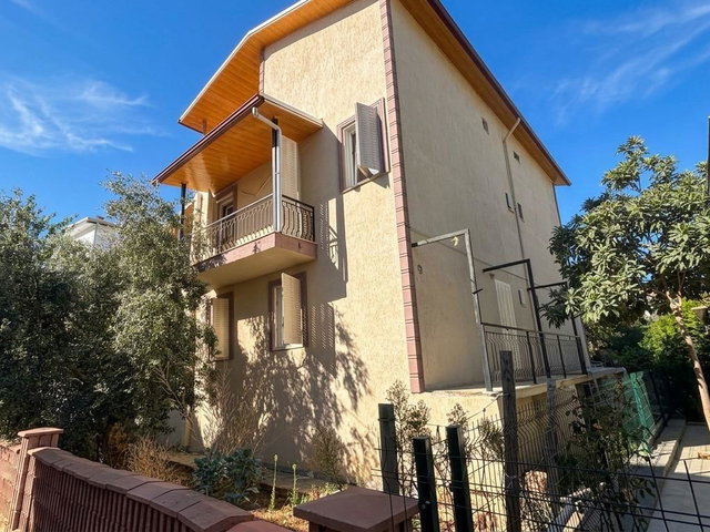 DİDİM YALI SITESINDE B BLOK GÜNEY CEPHELİ 4+1 MÜSTAKIL GIRIŞLI TRIPLEX VILLA