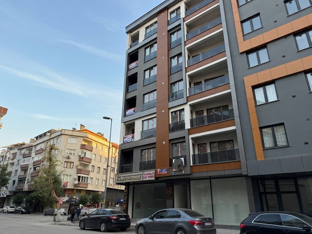 ZEYTİNBURNU SÜMER YENİ BİNA ARAKAT 2+1 70 M2