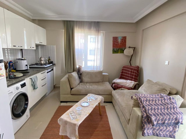 REMAX DREAM'DEN İZMİT BAĞÇEŞME'DE SATILIK 1+1 ARA KAT DAİRE