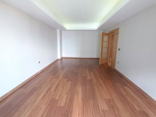 REMAX DREAM'DEN İZMİT TUANA EVLERİ 2. ETAP ARA KAT KİRALIK DAİRE