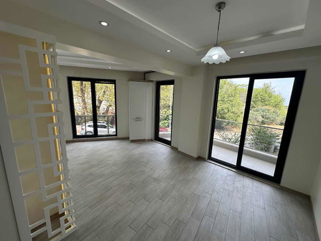 REMAX MODEL DEN HALLAÇLAR DA 2.5+1 SATILIK DAIRE