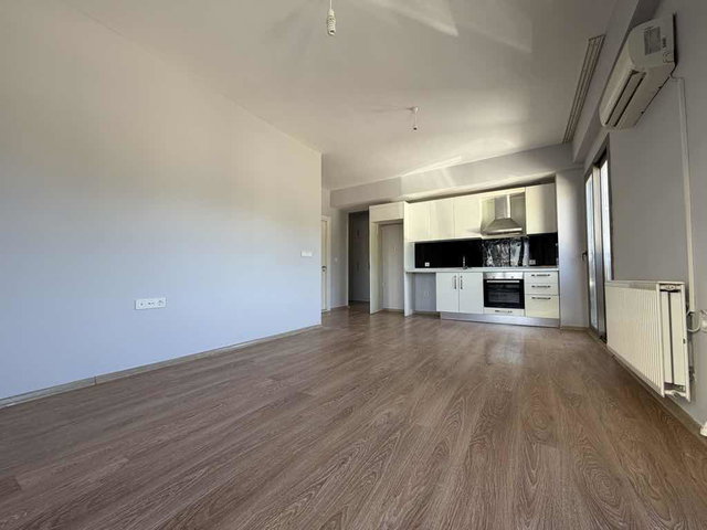 REMAX ARMA’DAN HAVUZLU SİTEDE KİRALIK 2+1 DAİRE
