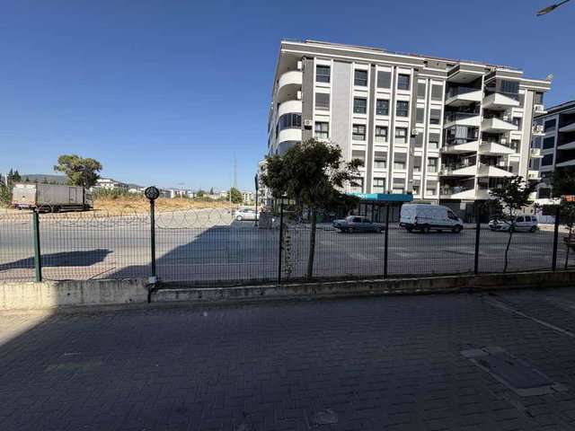 REMAX ARMA’DAN HAVUZLU SİTEDE KİRALIK 2+1 DAİRE