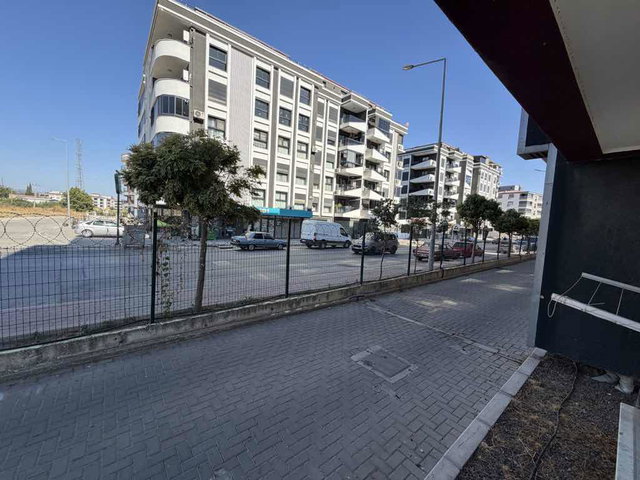 REMAX ARMA’DAN HAVUZLU SİTEDE KİRALIK 2+1 DAİRE