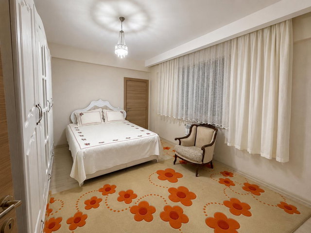 REMAX POINT’ TEN VERA PARK SİTESİ’NDE GENİŞ, FERAH SATILIK ARAKAT 4+1