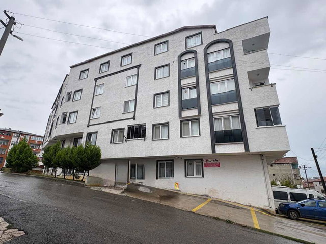 GEBZE GAZİLER'DE SATILIK 4+1 DUBLEX DAİRE