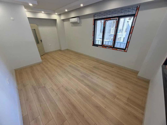 DİKİLİTAŞ’TA YENİ BİNADA KAPALI OTOPARKLI KAPALI MUTFAKLI 3+1 SATILIK DAİRE