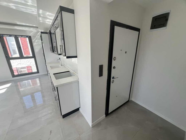 URLA MERKEZDE SIFIR 1+1 KİRALIK DAİRE