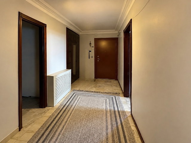 ACIBADEM 'DE MERKEZİ KONUMDA ASANSÖRLÜ SATILIK 4+1 DAİRE