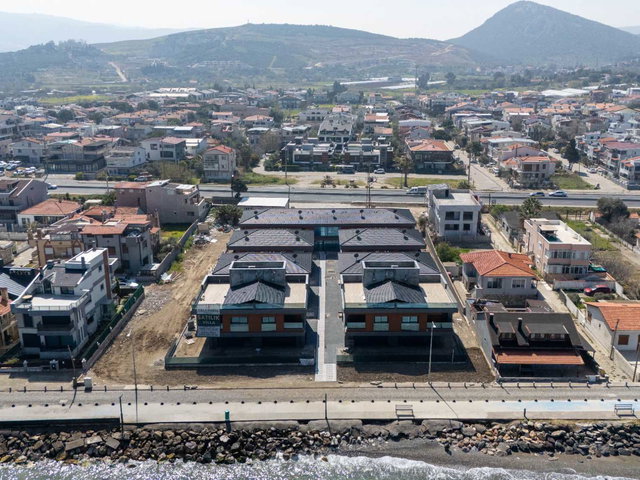DENİZE SIFIR, ÖZEL HAVUZLU BAHÇELİ VİLLA