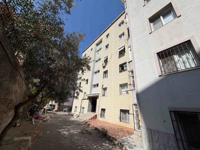 İZMİR KARABAĞLAR YURTOĞLU MAHALLESİ SATILIK DAİRE
