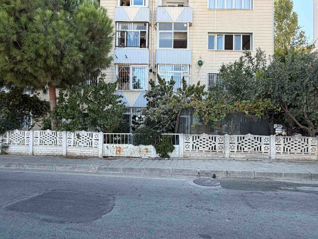 İZMİR KARABAĞLAR YURTOĞLU MAHALLESİ SATILIK DAİRE