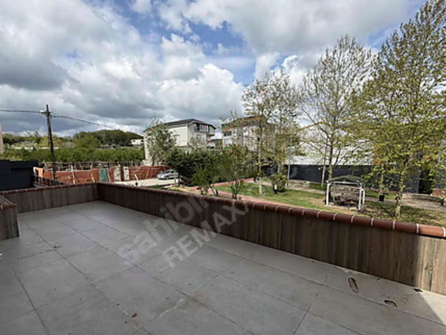 REMAX ÖNCÜ ÇEKMEKÖY EKŞIOGLU MH. 3+1 SIFIR LÜX TERASLI DAIRE