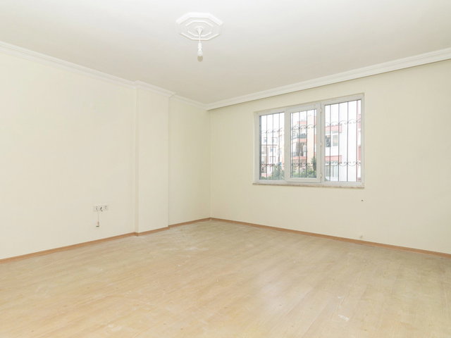 KONUKSEVER’DE SATILIK GENİŞ 3+1 DAİRE
