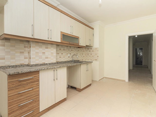 KONUKSEVER’DE SATILIK GENİŞ 3+1 DAİRE
