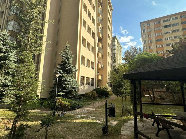 ATAŞEHİR KÜÇÜKBAKKALKÖY YAKAMOZ SİTESİ’NDE SATILIK 2+1 DAIRE