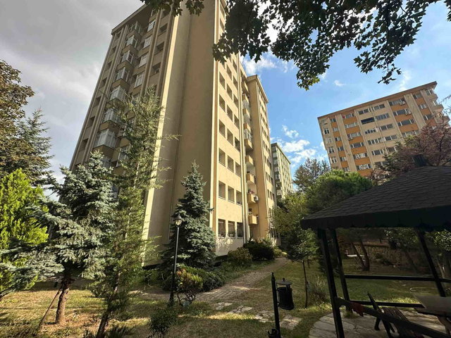 ATAŞEHİR KÜÇÜKBAKKALKÖY YAKAMOZ SİTESİ’NDE SATILIK 2+1 DAIRE