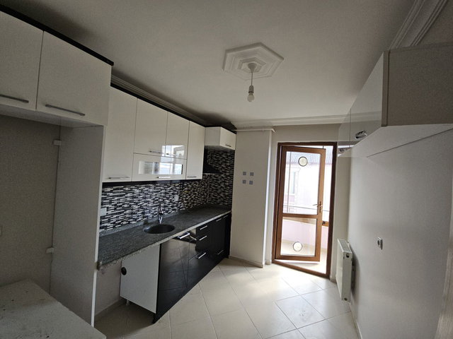 RE/MAX DREAM'DEN FATİH SULTAN MAHALLESİNDE SATILIK 3+1 DUBLEX