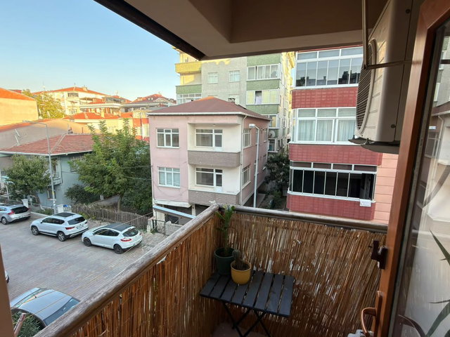 KÜÇÜKÇEKMECE YENİ MAHALLEDE 110 M2 3+1 SATILIK DAİRE