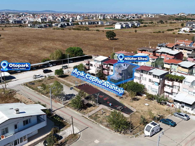 BİGA NİLÜFER SİTESİ’NDE ÖN SIRA KONUMLU, BAHÇELİ VE TERASLI SATILIK 4+1 VİLLA