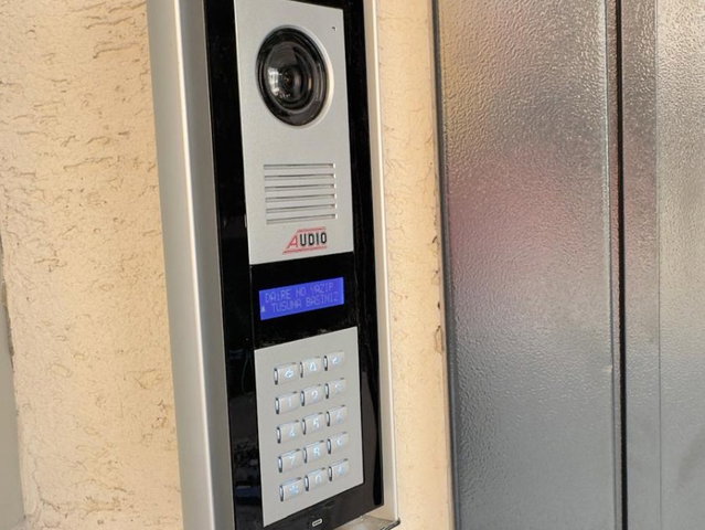 ATAŞEHİR İÇERENKÖY’DE SIFIR, EŞYALI 1+0 DAİRE
