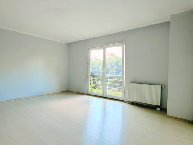 SIMPLICITY SITESI'NDE 2+1 KAPALI MUTFAKLI KAPALI OTOPARKLI
