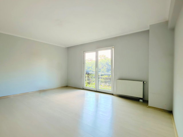 SIMPLICITY SITESI'NDE 2+1 KAPALI MUTFAKLI KAPALI OTOPARKLI
