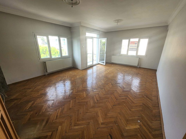 BUCA MENDERES MAH, 3+1, DOĞALGAZLI, KIRALIK DAIRE