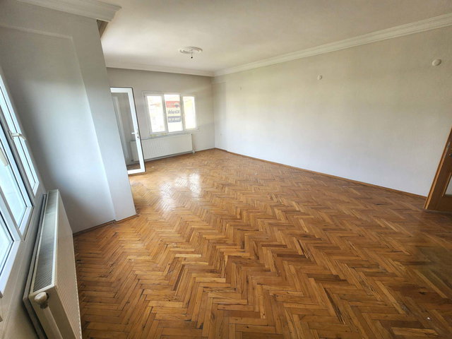 BUCA MENDERES MAH, 3+1, DOĞALGAZLI, KIRALIK DAIRE