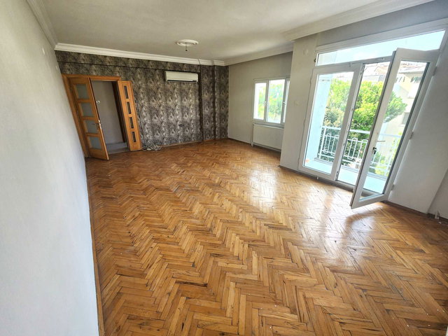 BUCA MENDERES MAH, 3+1, DOĞALGAZLI, KIRALIK DAIRE
