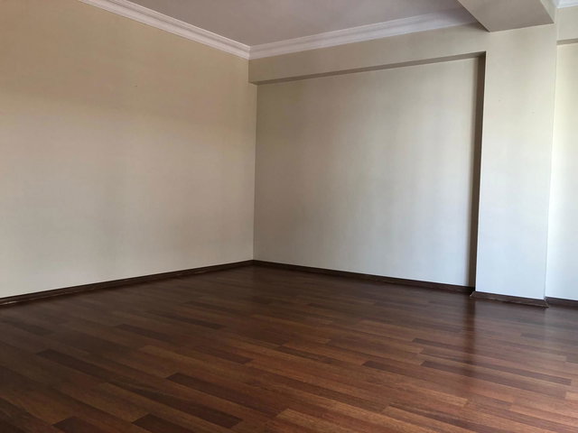 AVCILAR ÜNİVERSİTE MAHALLESİ'NDE KULLANIŞLI 2+1 KİRALIK DAİRE