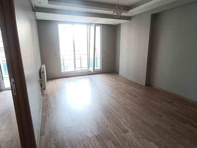REMAXLAND'DEN TEPE ŞEHIR SITESI KIRALIK 1+1 DAIRE