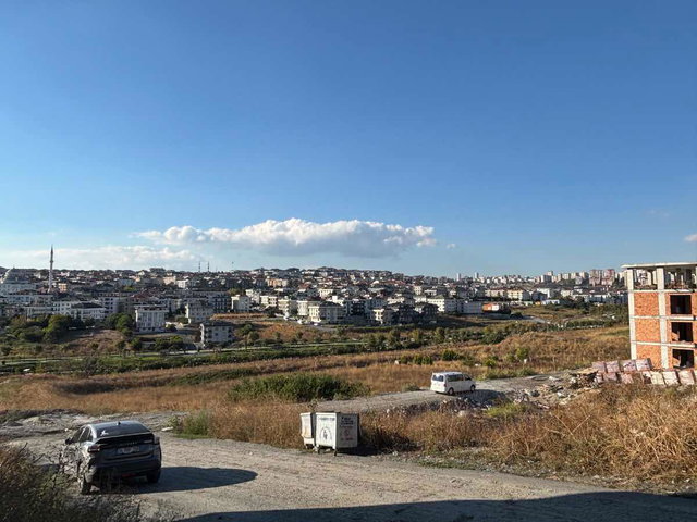 BEYLİKDÜZÜ KAVAKLI’DA 2024 YAPIMI, EN ÜST KAT 2+2 | 2 BANYO | GÜNEY-BATI CEPHE