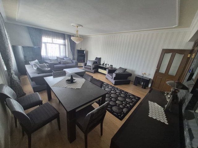 RE/MAX DEĞİŞİMDEN CUMHURİYET MAH. MERKEZİ KONUMDA 4+1 KİRALIK DAİRE
