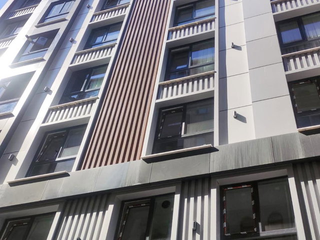 ŞİRİNEVLER MEYDANA METROBÜSE 5 DK. SIFIR, GENİŞ MUTFAKLI, YERDEN ISITMALI KİRALIK DAİRE