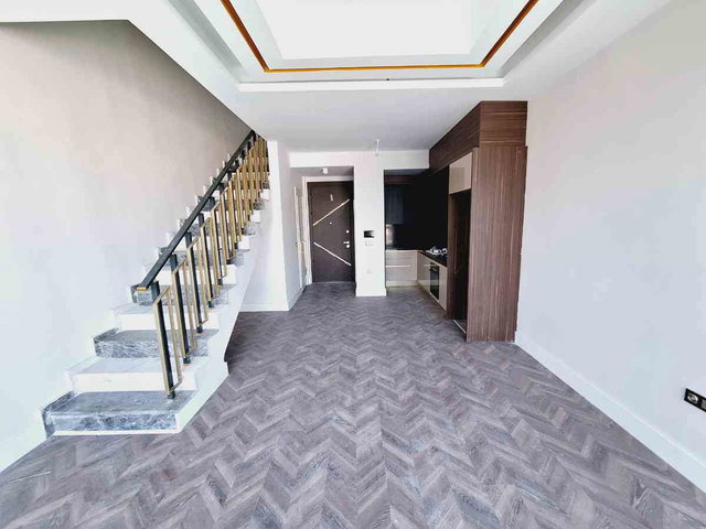 ZERAY ESİL SİTESİNDE HAVUZLU SİTEDE KİRALIK 1+1