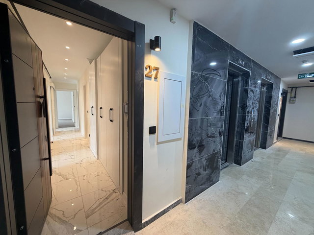 KOZYATAĞI SIFIR BİNA KİRALIK 3+1 DAİRE /EBEVEYN BANYOLU-BALKONLU