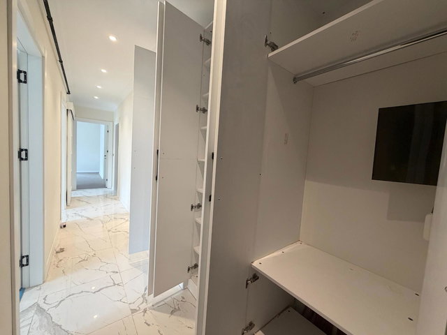 KOZYATAĞI SIFIR BİNA KİRALIK 3+1 DAİRE /EBEVEYN BANYOLU-BALKONLU