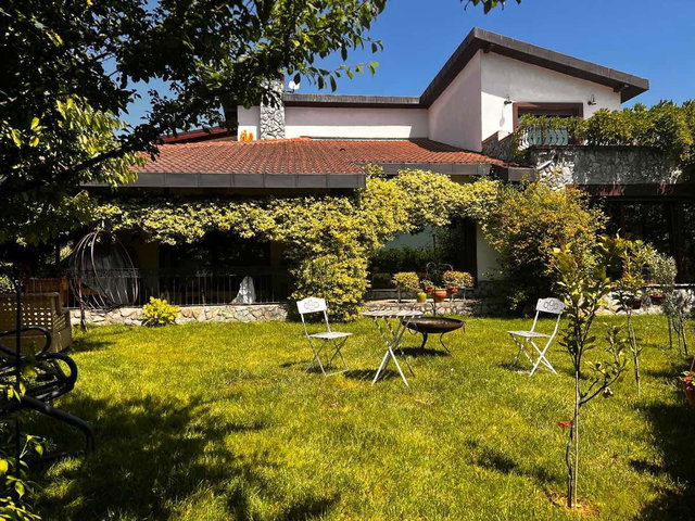 KARTEPE FSM İPEKYOLU VİLLALARINDA SATILIK 5+1 300 M2 LÜKS VİLA