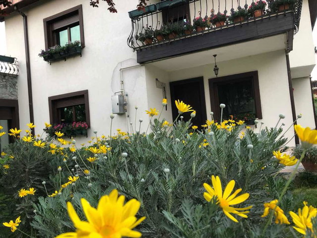 KARTEPE FSM İPEKYOLU VİLLALARINDA SATILIK 5+1 300 M2 LÜKS VİLA