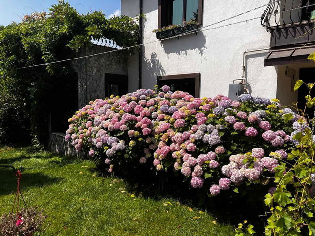 KARTEPE FSM İPEKYOLU VİLLALARINDA SATILIK 5+1 300 M2 LÜKS VİLA