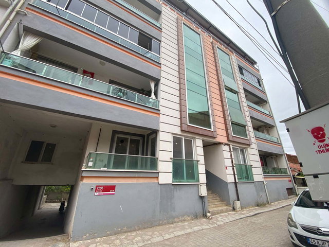 REMAX MİD DİNKÇİLER'DE ÇARŞIYA 5 DK MESAFEDE SATILIK 3+1 DAIRE