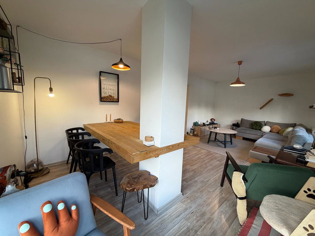 KADIKÖY ACIBADEM METROYANI YENİBİNA SATILIK 2+1 DAİRE K.MUTFAKLI