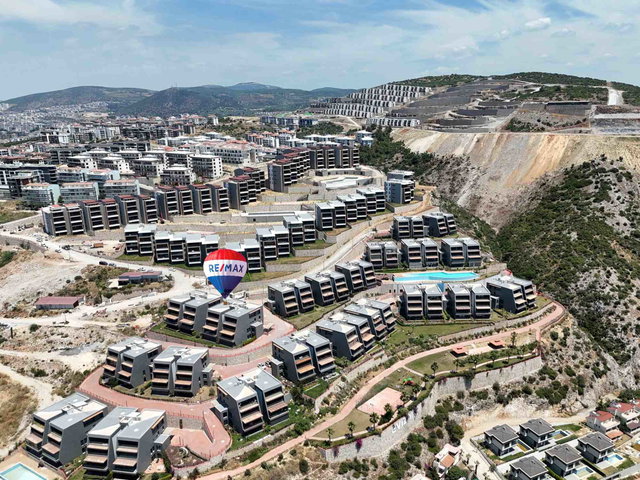 KUŞADASI VİSTA MARİN SİTESİNDE  DENİZ MANZARALI 3+1 ULTRA LÜKS DAİRE
