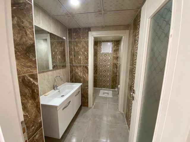 YEŞİLÇAM CADDESİ PARK MODA SİTESİ'NDE SATILIK 3+1 DAİRE