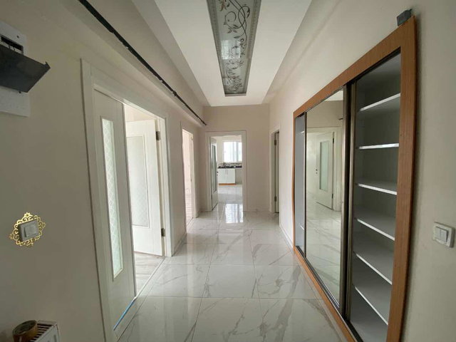 YEŞİLÇAM CADDESİ PARK MODA SİTESİ'NDE SATILIK 3+1 DAİRE