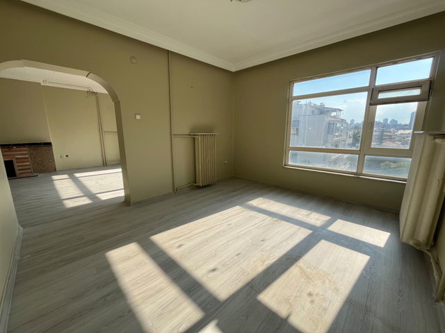 KENNEDY CADDESİ'NDE  3,5+1 - 93 M² NET - FERAH, KİRALIK DAİRE